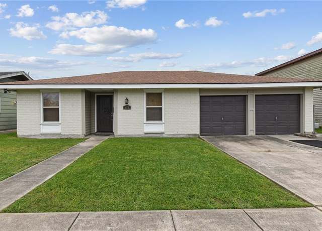 Property at 677 Oakwood Dr, Gretna, LA 70056, 4 beds, 2 baths