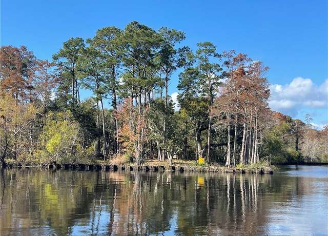 Property at 142 Chamale Dr, Slidell, LA 70458