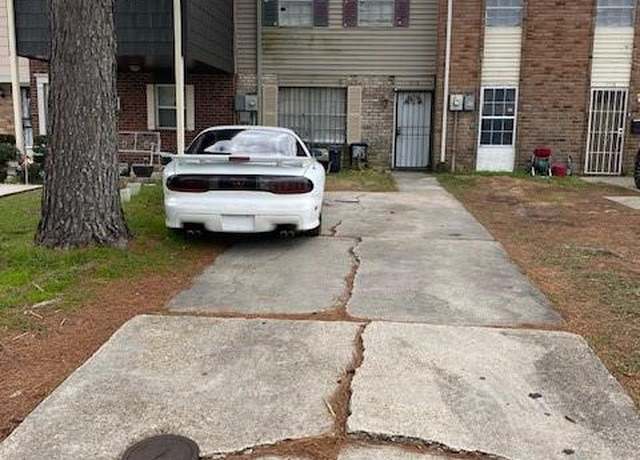 Property at 7112 Barrington Ct, New Orleans, LA 70128, 3 beds, 2.5 baths