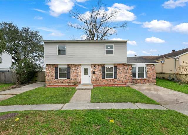 Property at 515 E Loyola Dr, Kenner, LA 70065, 3 beds, 2.5 baths