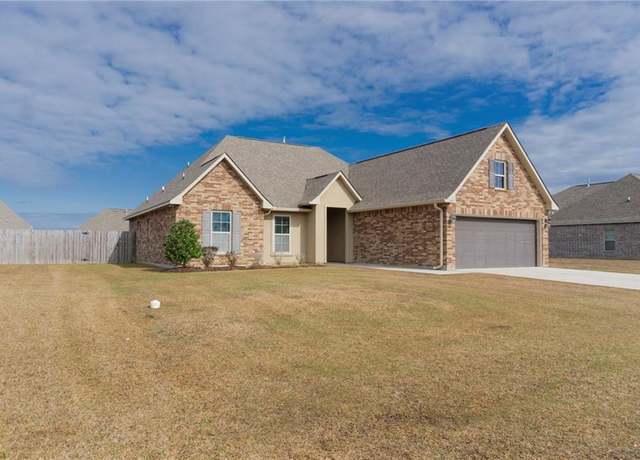 Property at 20195 Deveron Dr, Ponchatoula, LA 70454, 3 beds, 2 baths