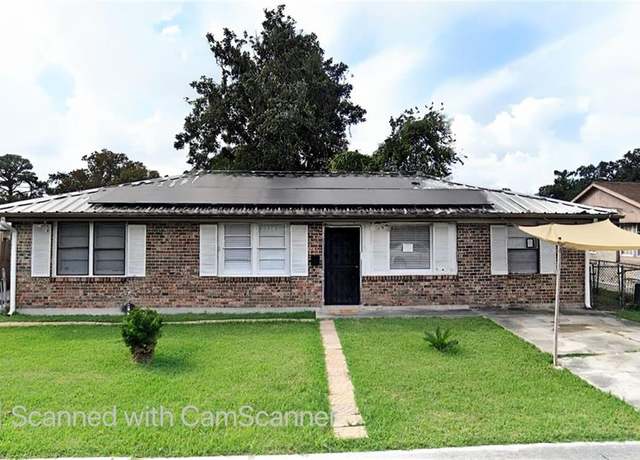 Property at 2211 Lauradale Dr, New Orleans, LA 70114, 3 beds, 2 baths
