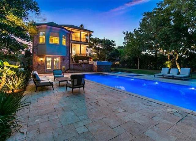 Property at 363 Walter Rd, River Ridge, LA 70123, 4 beds, 4.5 baths