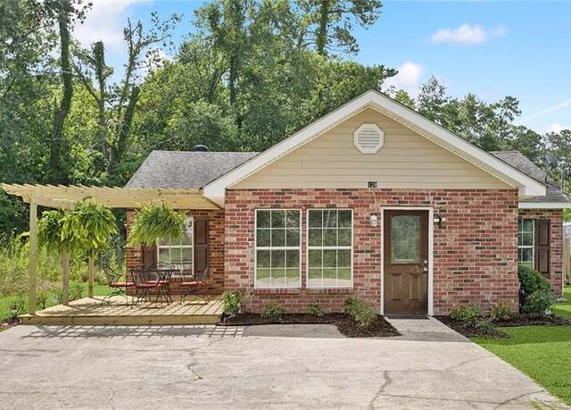 Property at 128 Marilyn Dr, Slidell, LA 70461, 4 beds, 2 baths