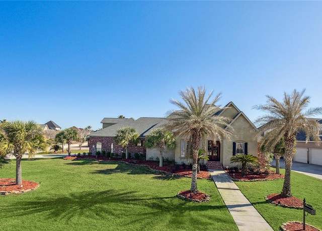 Property at 318 Cape Breton Dr, Slidell, LA 70458, 4 beds, 2.5 baths