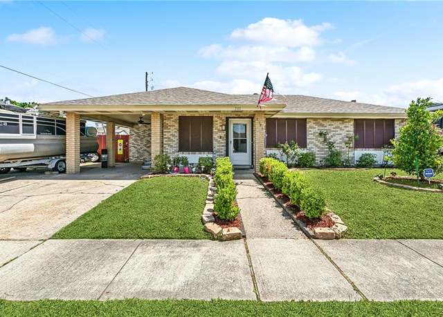 Property at 2101 Congressman Hebert Dr, Chalmette, LA 70043, 3 beds, 3 baths