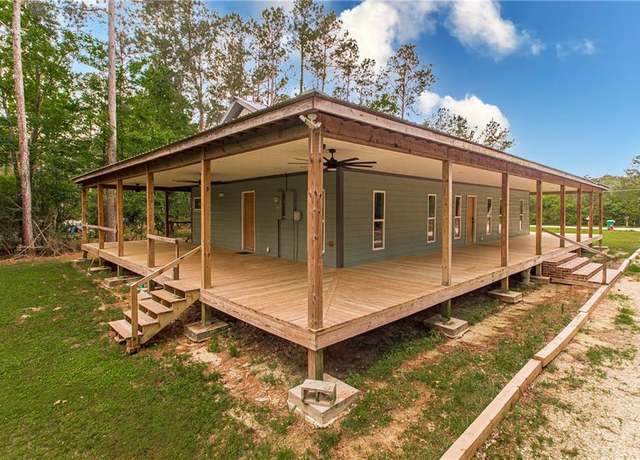 Property at 44494 Marie Dr, Hammond, LA 70403, 3 beds, 2 baths