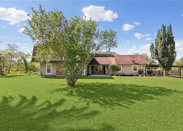 Property at 3316 Bayou Rd, St Bernard, LA 70085, 4 beds, 3 baths