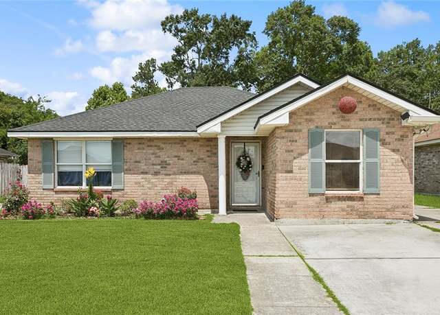 Property at 4016 Regina Coeli Ct, Marrero, LA 70072, 3 beds, 2 baths