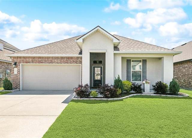 Property at 784 Bent Cypress Ln, Slidell, LA 70461, 4 beds, 2 baths
