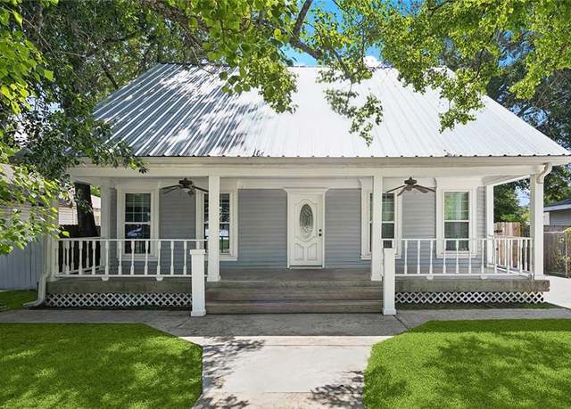 Property at 1928 Barbara Dr, Slidell, LA 70458, 4 beds, 3 baths