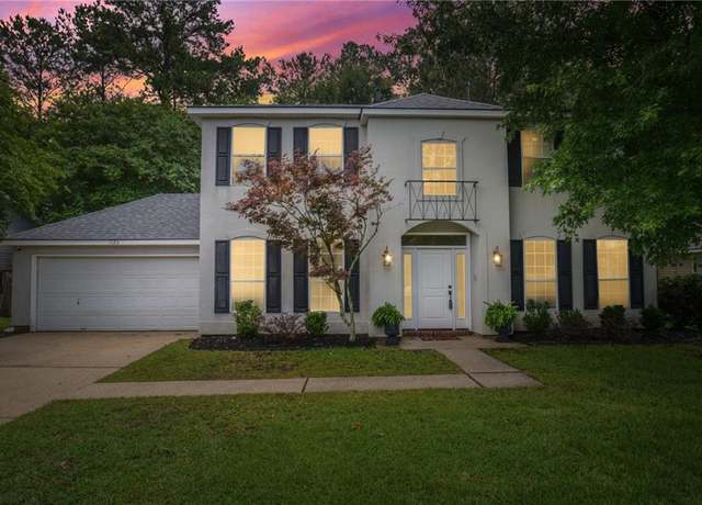 Property at 1125 Lori Dr, Slidell, LA 70461, 4 beds, 2.5 baths