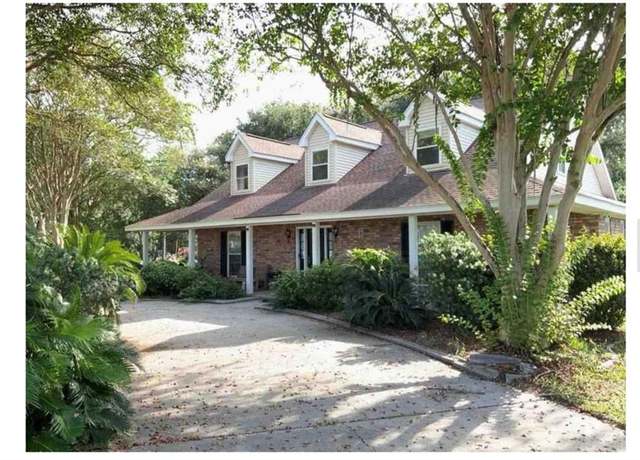 Property at 11781 Highway 23 Hwy, Belle Chasse, LA 70037, 3 beds, 2.5 baths