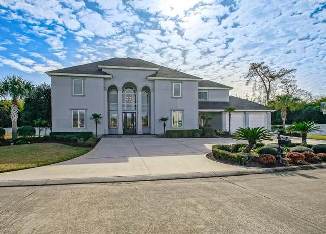 Property at 132 Pine Valley Dr, New Orleans, LA 70131, 5 beds, 4 baths