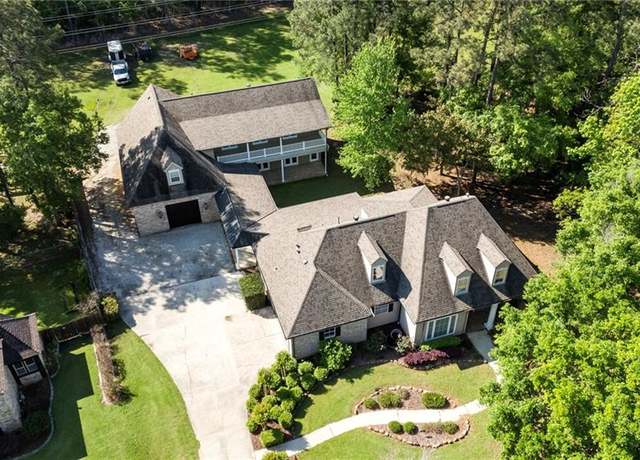 Property at 158 Tchefuncte Parc Dr, Madisonville, LA 70447, 6 beds, 3 baths