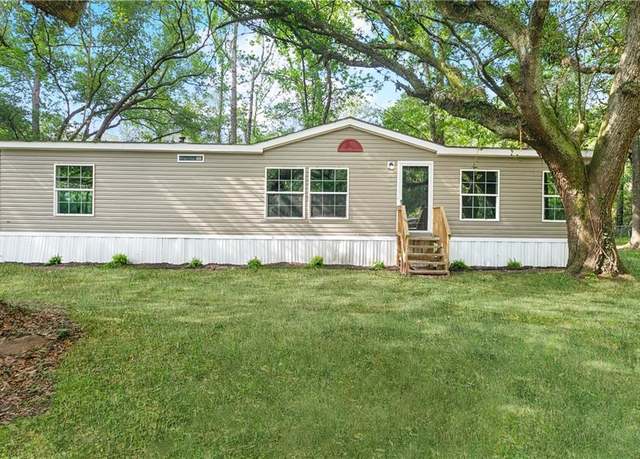 Property at 25512 W Spruce St, Lacombe, LA 70445, 3 beds, 2 baths