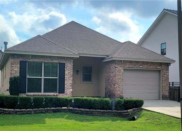Property at 217 Coushatta Cir, Madisonville, LA 70447, 3 beds, 2 baths