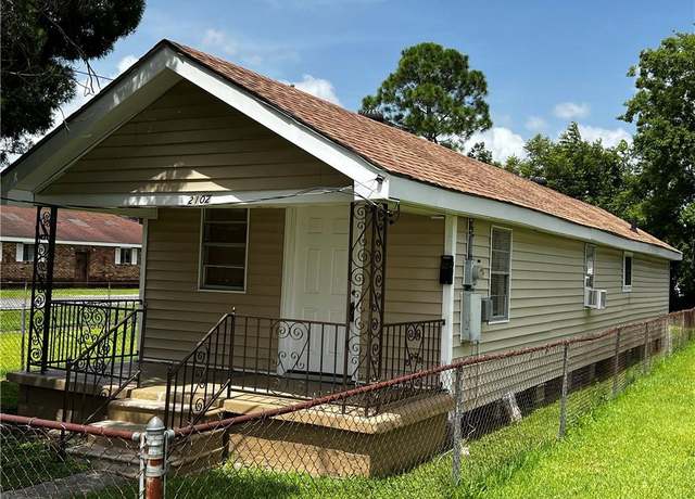 Property at 2102 Hancock St, Gretna, LA 70053, 2 beds, 1 bath