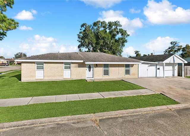 Property at 1005 35 Th St, Gretna, LA 70053, 3 beds, 1.5 baths