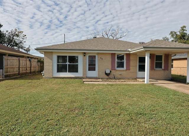 Property at 68 Thornton Dr, Chalmette, LA 70043, 3 beds, 2 baths