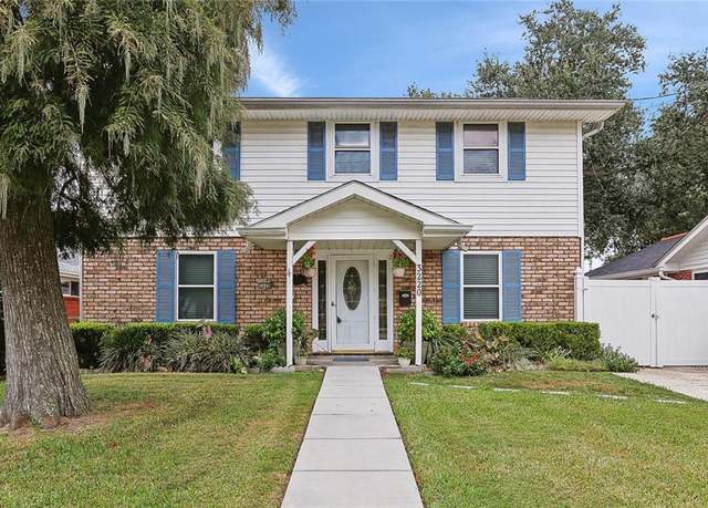 Property at 3220 Metairie Ct, Metairie, LA 70002, 4 beds, 2.5 baths