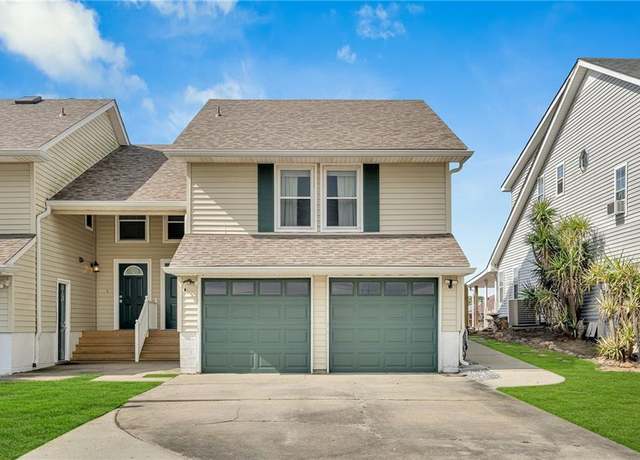 Property at 584 Marina Dr, Slidell, LA 70458, 3 beds, 2 baths