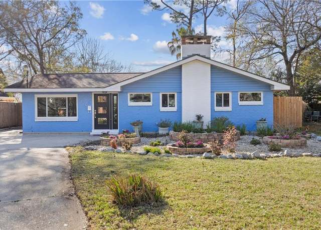 Property at 9420 Gerald St, River Ridge, LA 70123, 3 beds, 2 baths