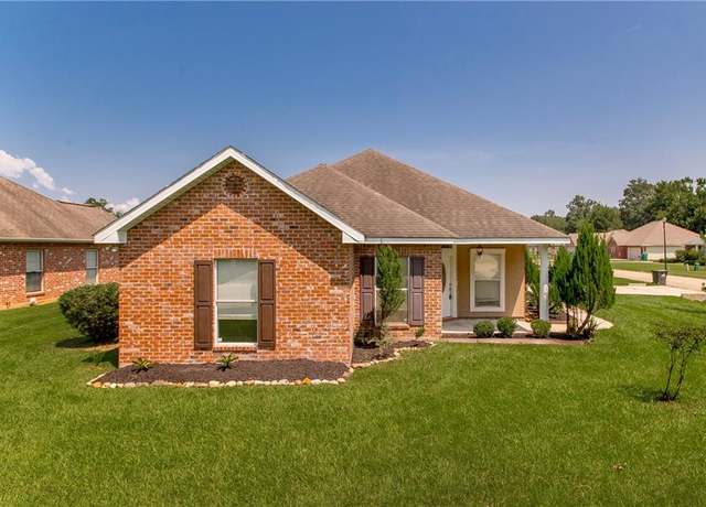 Property at 40280 Chandler Dr, Ponchatoula, LA 70454, 3 beds, 2 baths