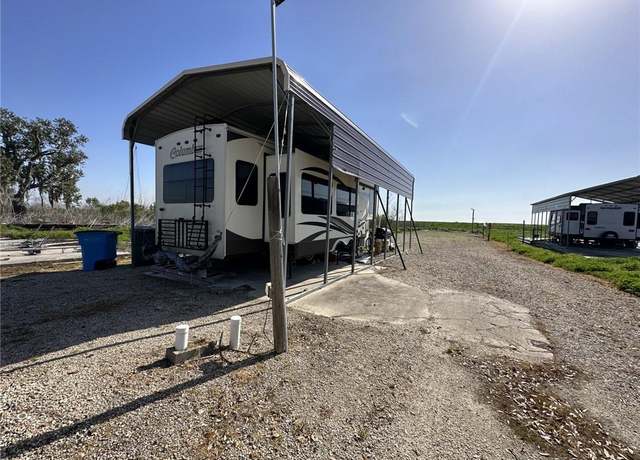 Property at 4605 Delacroix Hwy, St Bernard, LA 70085