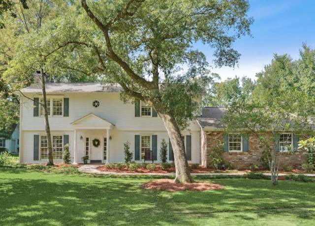 Property at 42 Riverdale Dr, Covington, LA 70433, 4 beds, 3 baths
