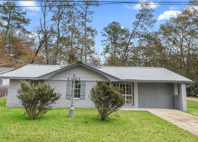 Property at 71498 N Harrison St, Covington, LA 70433, 3 beds, 3 baths