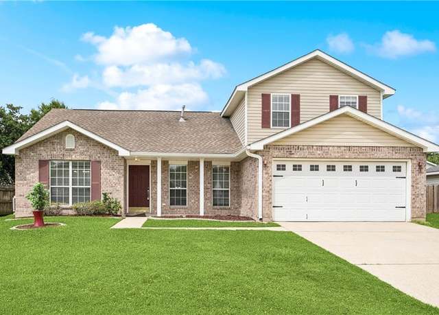 Property at 112 Dillon Dr, Slidell, LA 70461, 4 beds, 2.5 baths