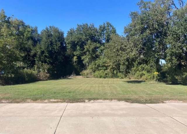 Property at 143 Pleasant Valley Dr, Des Allemands, LA 70030