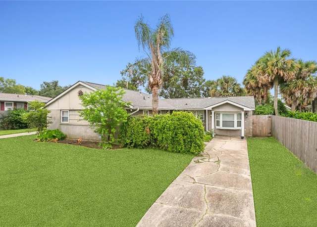 Property at 10114 Pressburg St, New Orleans, LA 70127, 4 beds, 1.5 baths