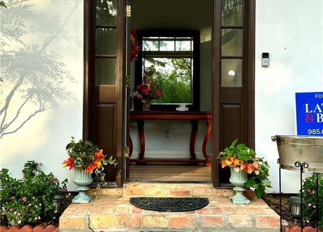 Property at 301 Jackson Ave #301, Mandeville, LA 70448, 3 beds, 3.5 baths