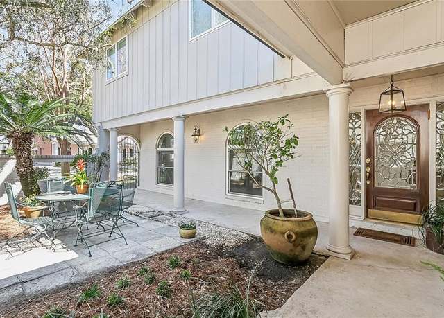 Property at 4524 Folse Dr, Metairie, LA 70006, 3 beds, 2.5 baths