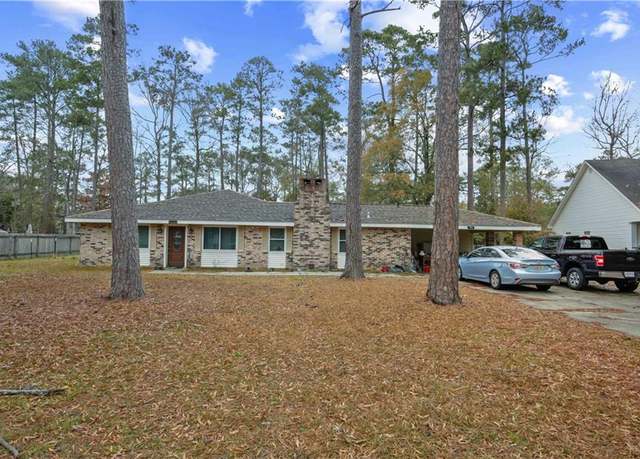Property at 395 Garden Ave, Mandeville, LA 70471, 3 beds, 2.5 baths
