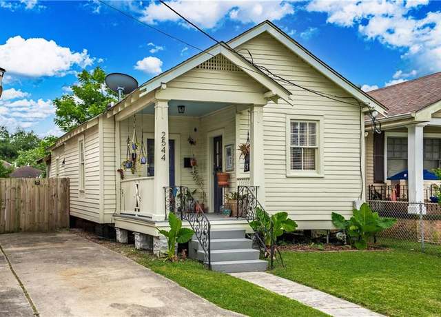Property at 2544 Gladiolus St, New Orleans, LA 70122, 3 beds, 2 baths
