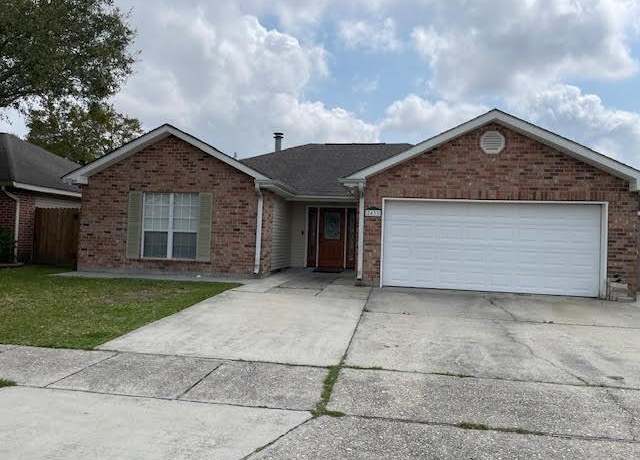 Property at 2433 Carrie Ln, Marrero, LA 70072, 3 beds, 2 baths