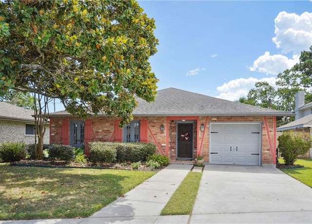Property at 4821 Jeannette Dr, Metairie, LA 70003, 3 beds, 2 baths
