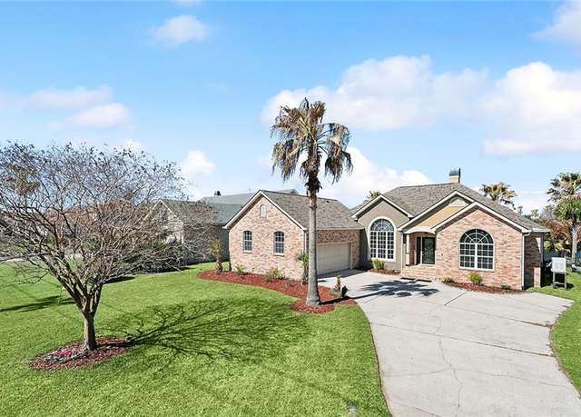 Property at 1042 Mariners Cove Blvd, Slidell, LA 70458, 3 beds, 2.5 baths