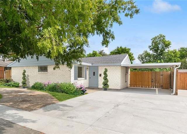 Property at 539 Lake Ave, Metairie, LA 70005, 4 beds, 2 baths