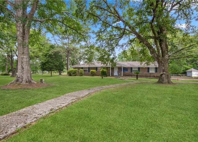 Property at 66202 St. Mary Dr, Pearl River, LA 70452, 3 beds, 2 baths