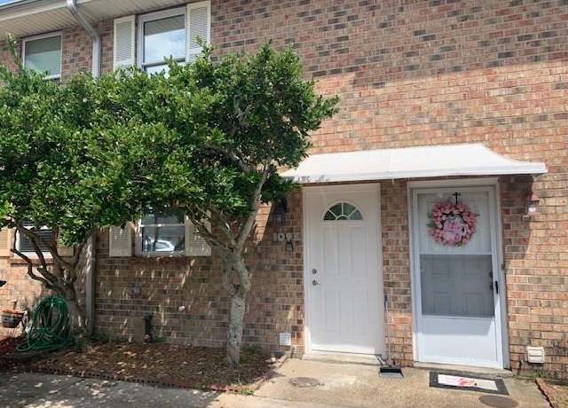 Property at 109 River Point Dr Unit E, Destrehan, LA 70047, 2 beds, 2.5 baths