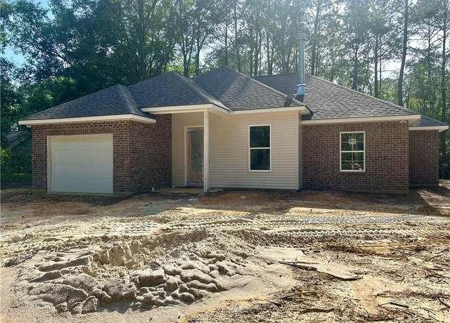 Property at 75396 Henderson Rd, Covington, LA 70435, 3 beds, 2 baths