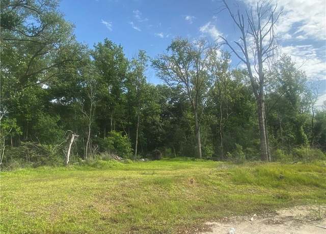 Property at 132 Woodduck Dr, Belle Chasse, LA 70037