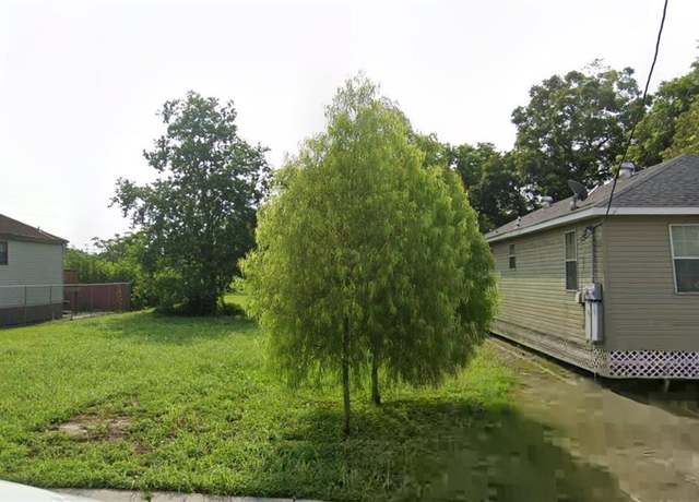 Property at 2313 Lamanche St, New Orleans, LA 70117