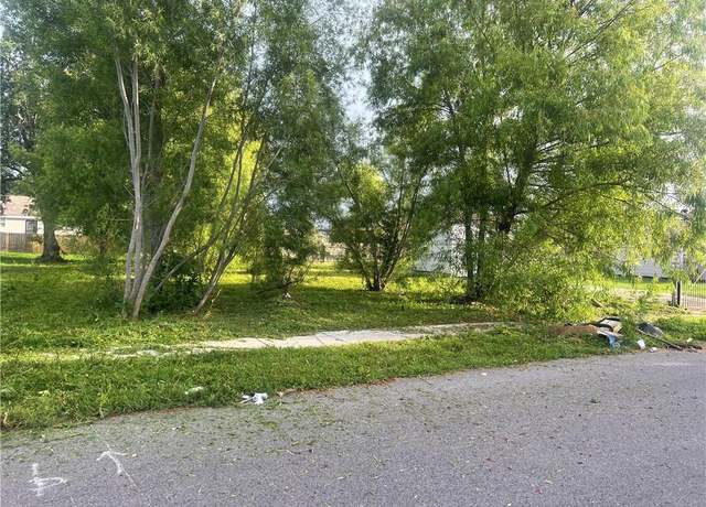 Property at 8022 Leeds St, New Orleans, LA 70126