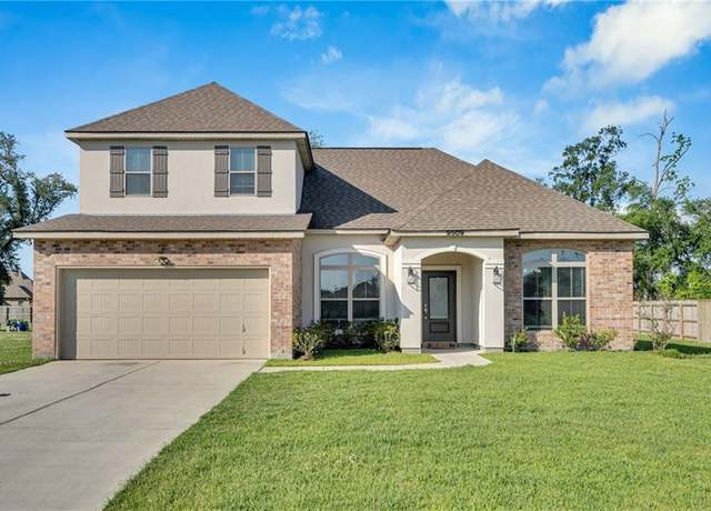 Property at 9509 E Terran Ln, Waggaman, LA 70094, 4 beds, 2.5 baths