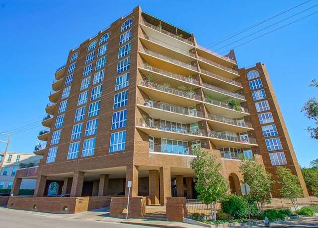 Property at 170 Walnut St Unit 3C, New Orleans, LA 70130, 3 beds, 2 baths